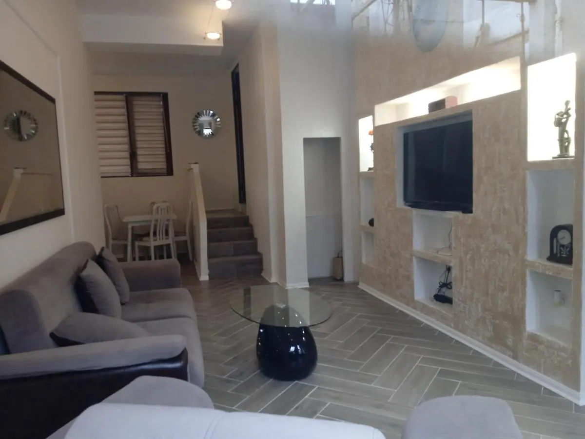 Апартаменти Стефанов Varna Apartment